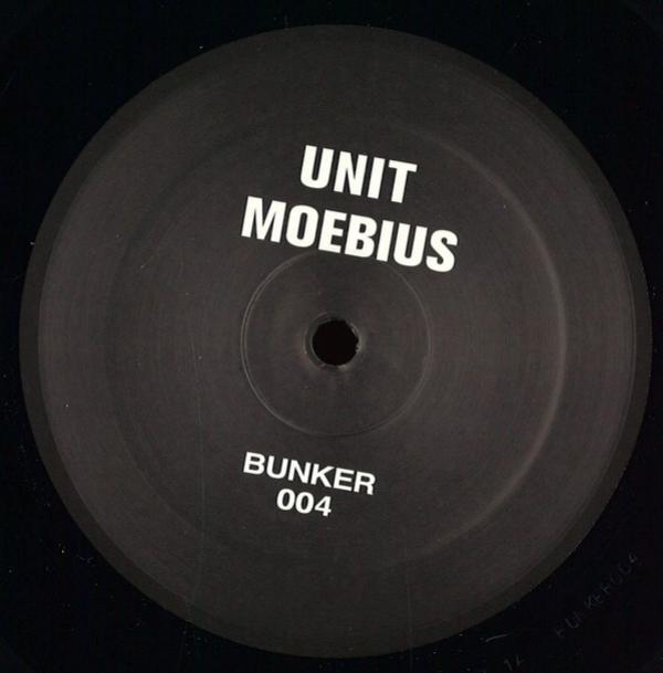 Unit Moebius - Untitled